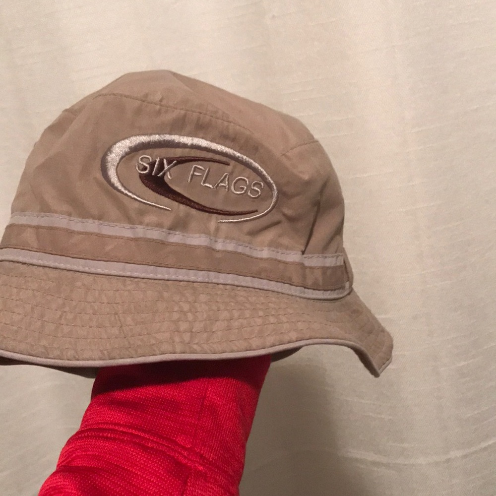 Six flags bucket hat